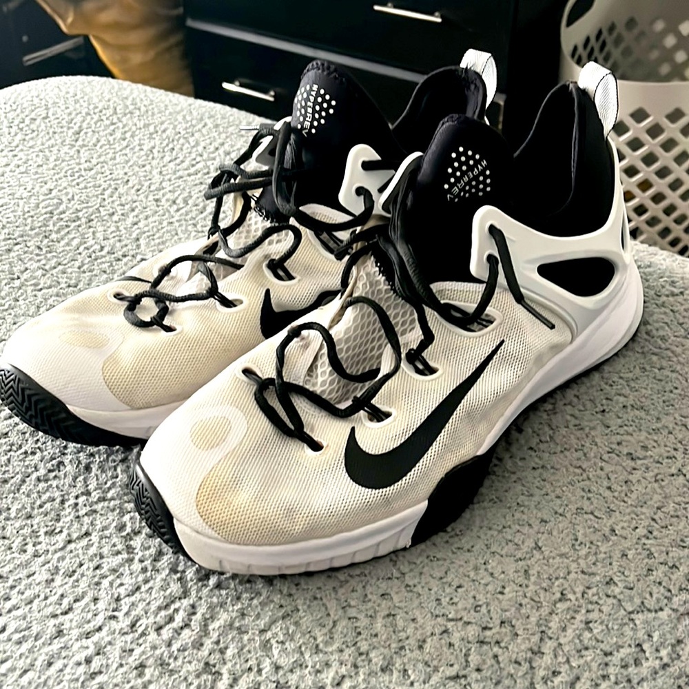 Nike Zoom Basketball Shoes